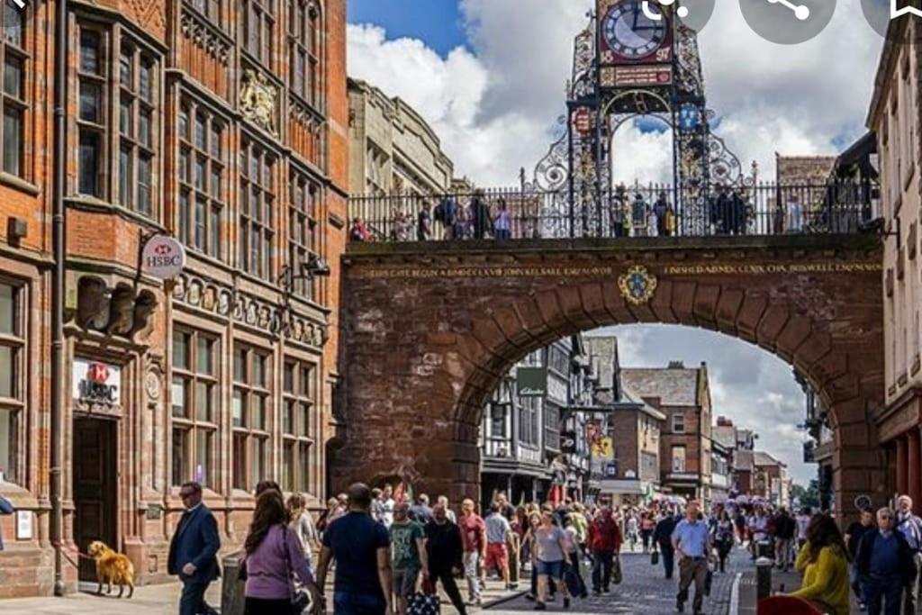 Spacious Duplex 2 Bed Apartment Central Location By Canal - Chester Uk 외부 사진